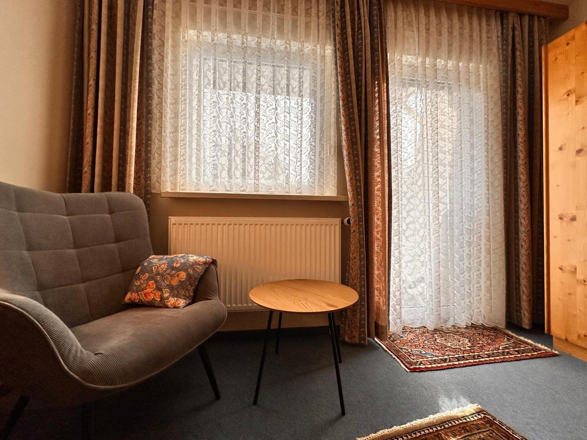 Pension Zum Loewen, Parkplatz, Fruehstueck, Wlan, Zentral Bad Steben Exteriör bild